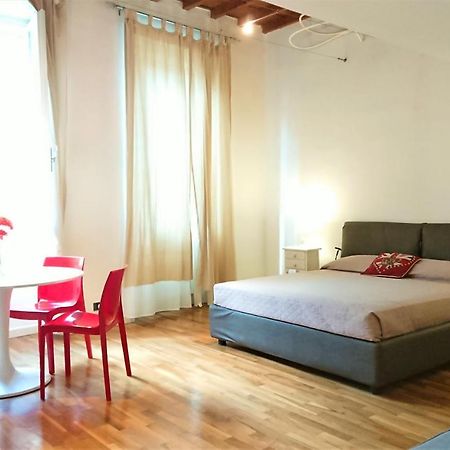 フィレンツェ フレンズ オブ フローレンス Bed & Breakfast エクステリア 写真